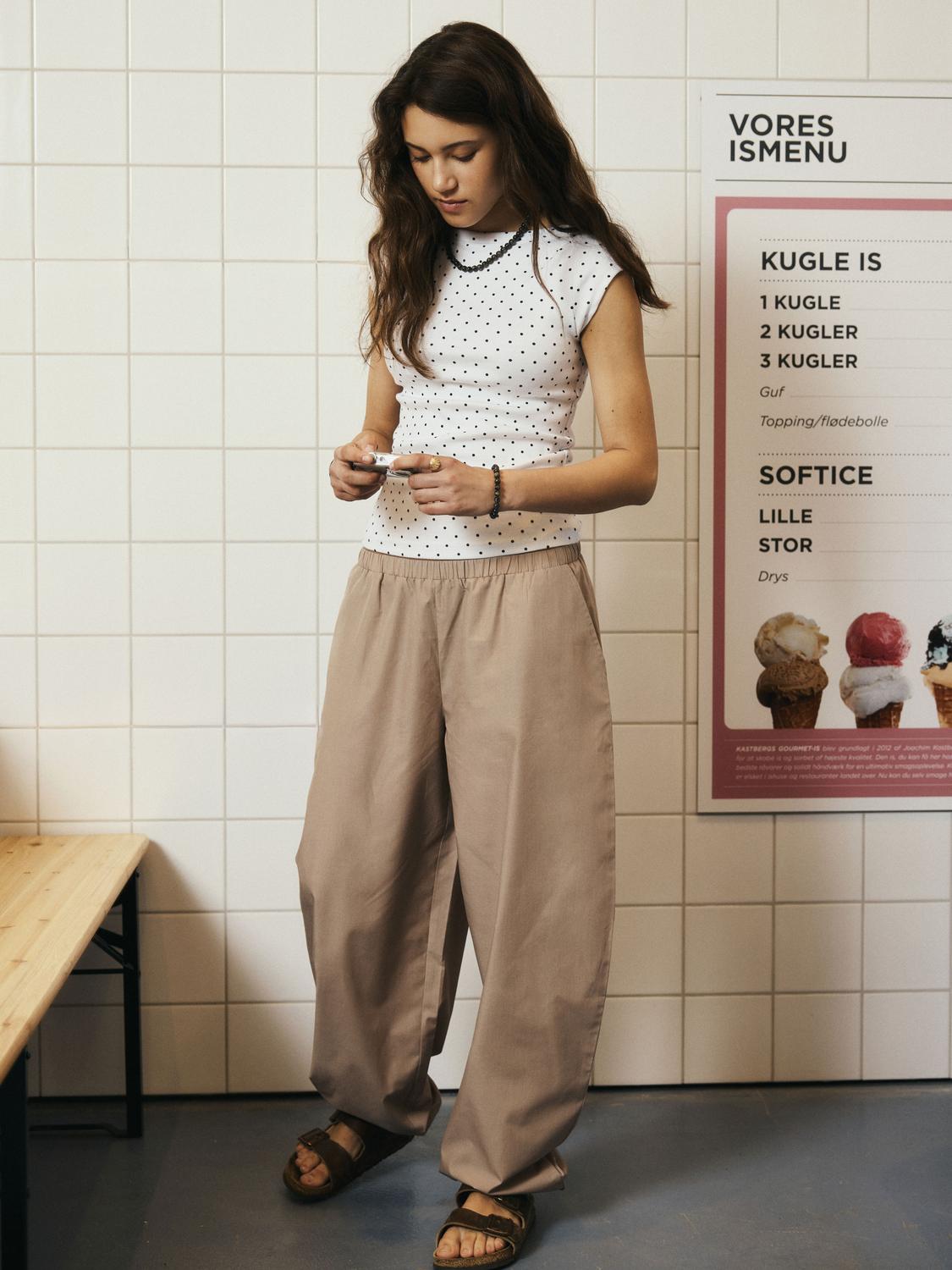 model_shot-detail